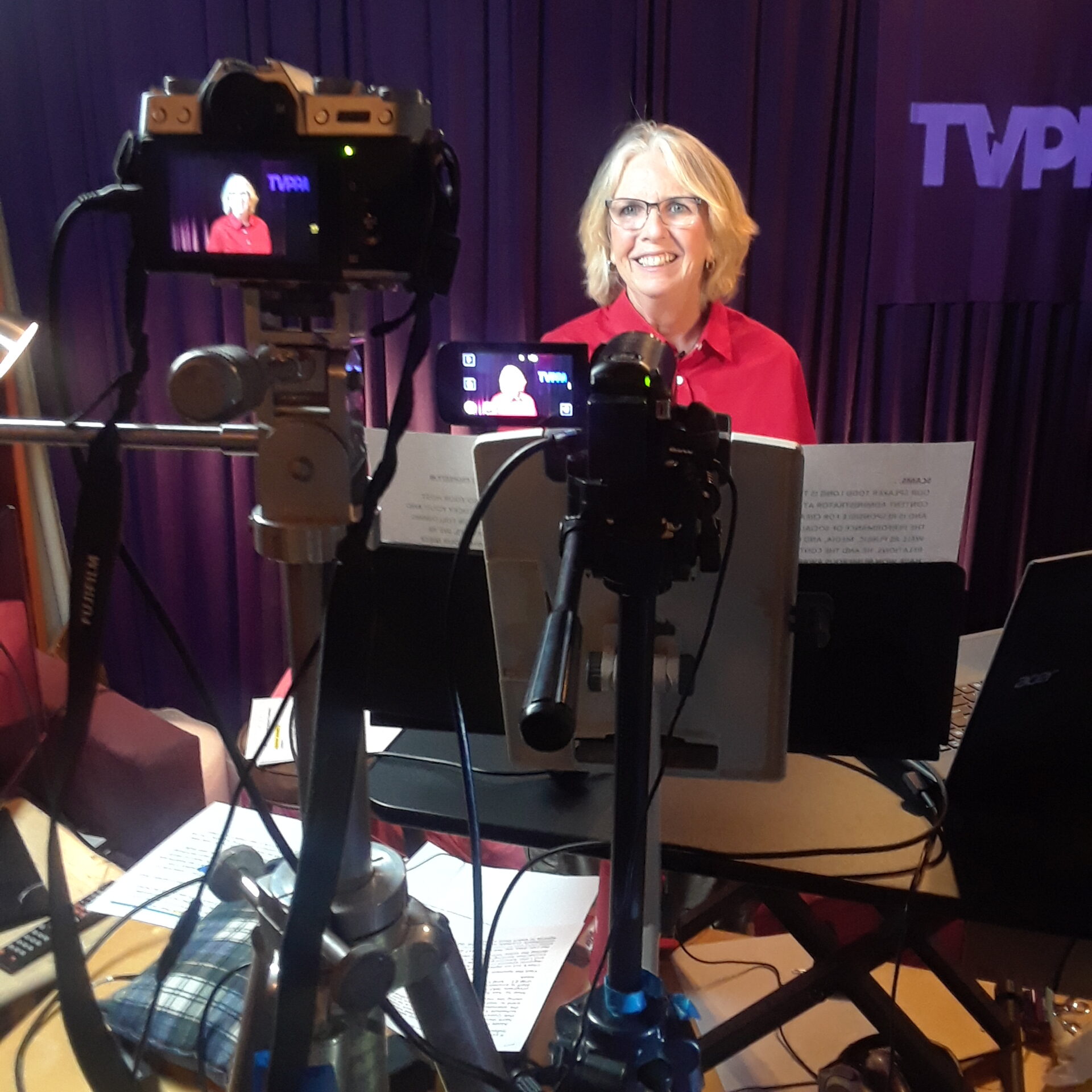 virtual keynote humor Funny Female Motivational Speaker